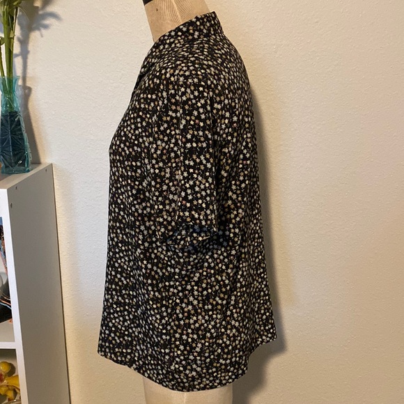 Vintage black floral button down top - Picture 3 of 6